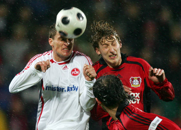 她屡次化解 她屡次化解